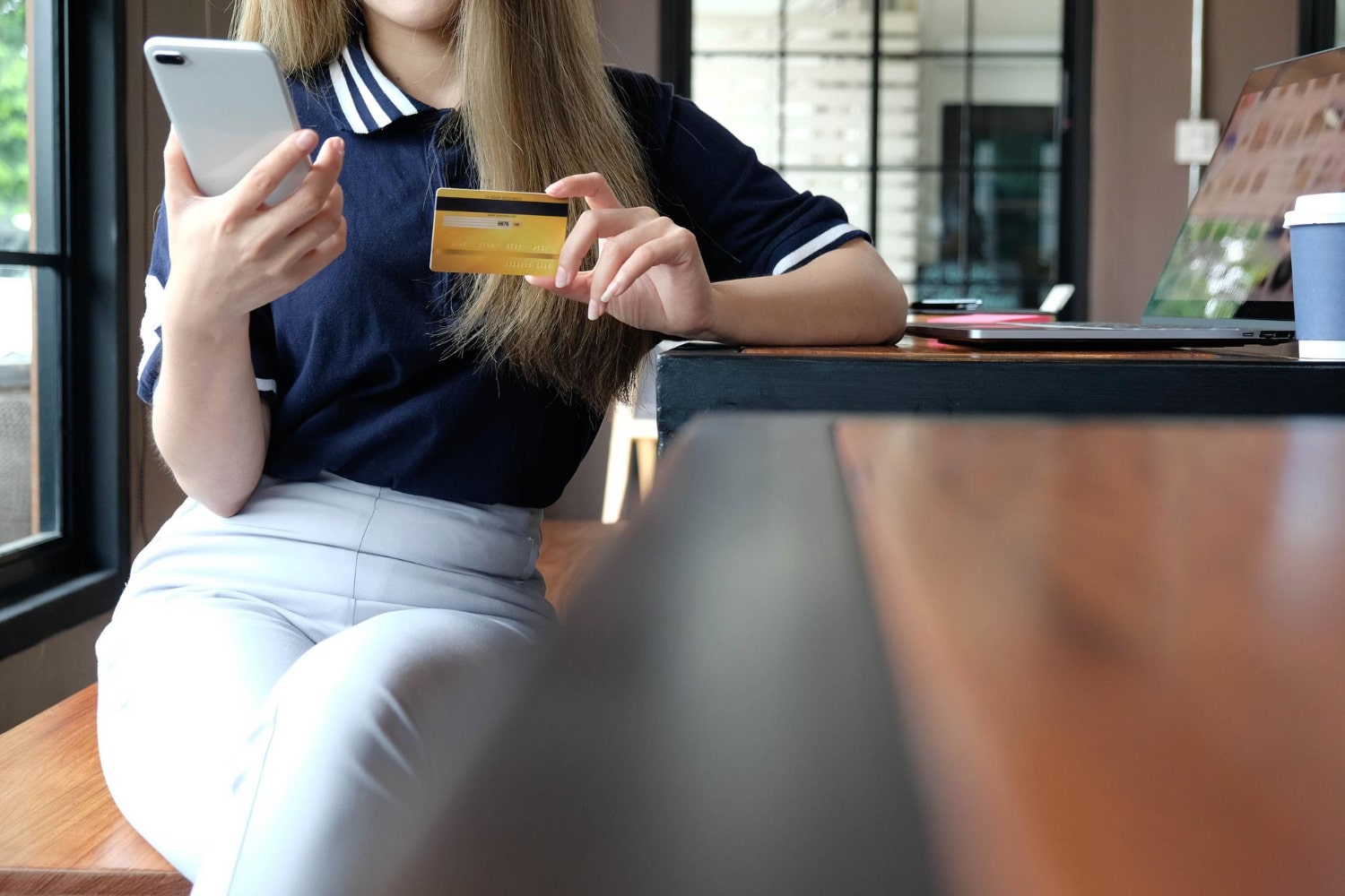 Credit cards for lounge access exclusive benefits