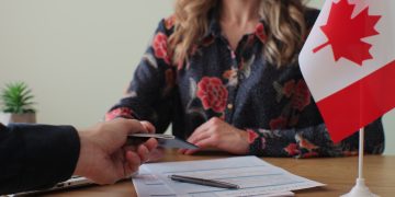 Tax credits Canadians