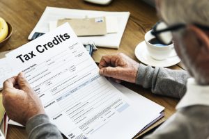 Tax credits Canadians