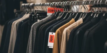 Shein Gifts in 2026 Curated selection of discounted apparel in a boutique setting